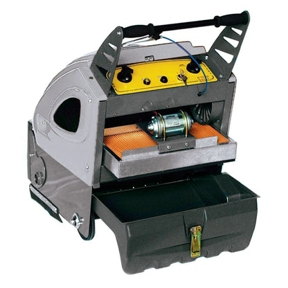 KRUGER Varredoras industriais compactas – Gasolina Honda 5.5 hp / Bateria 12 V (45 L)