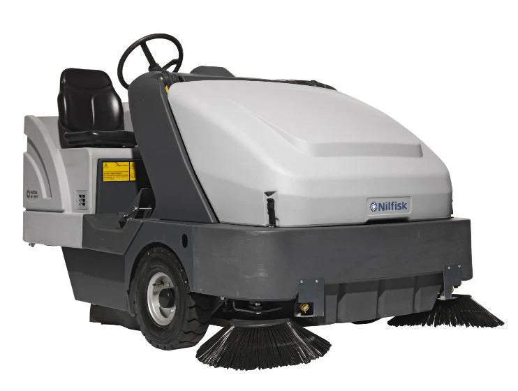 Varredora de condutor sentado NILFISK SWEEPER SR 1601 B