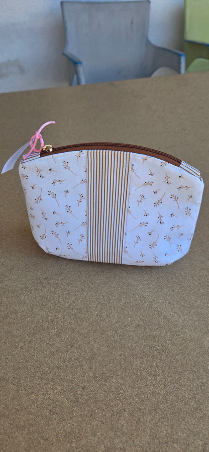 NOTORIOUS  necessaire vintage mala cosmética

Mala cosméticos